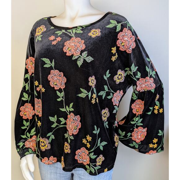 Promesa USA Boho Stretch Velvet Embroidered Floral Bell Sleeve Top Size Large - Picture 9 of 9